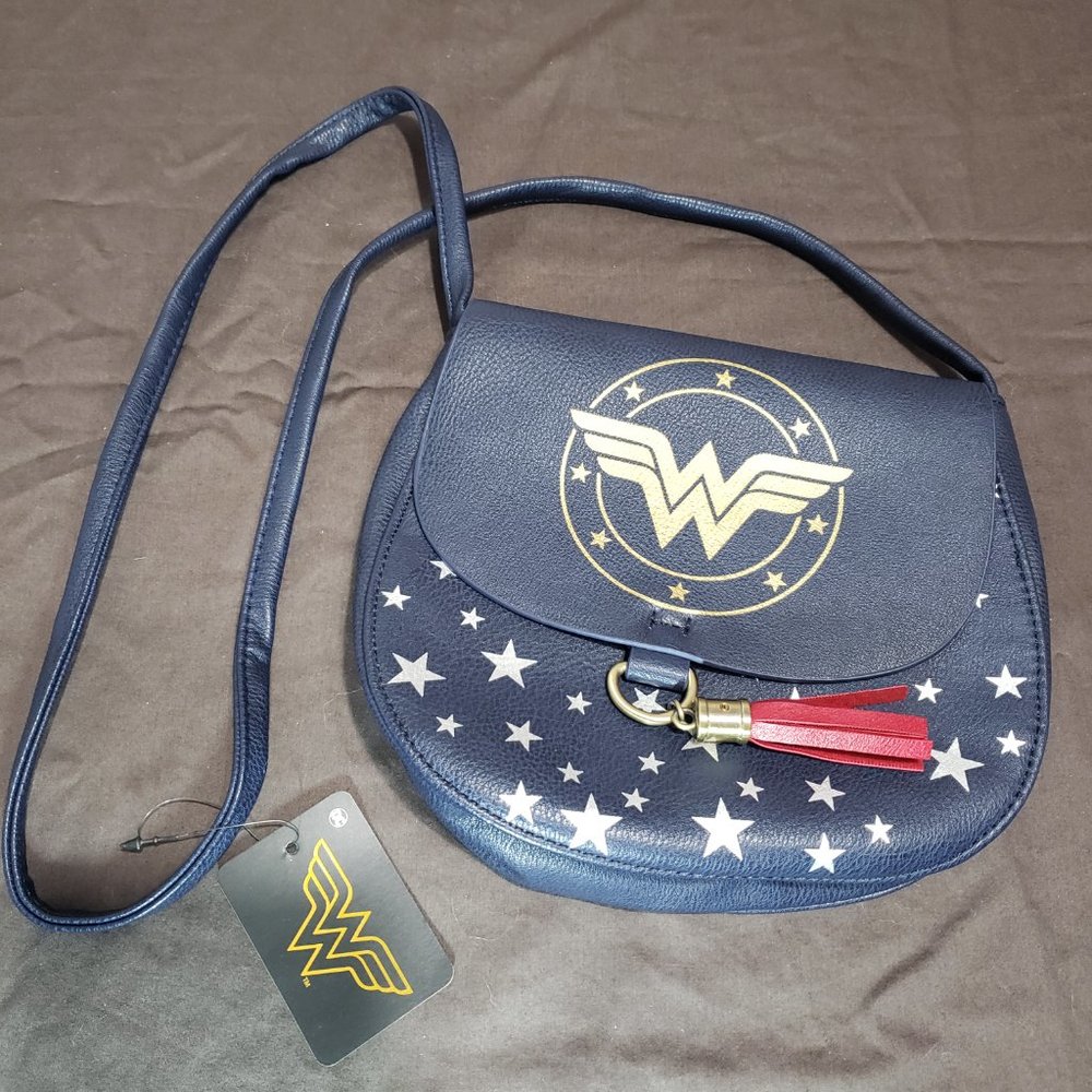 Wonder Woman Saddle Bag Bioworld Shoulder Strap Tassel Vegan Leather Brand New